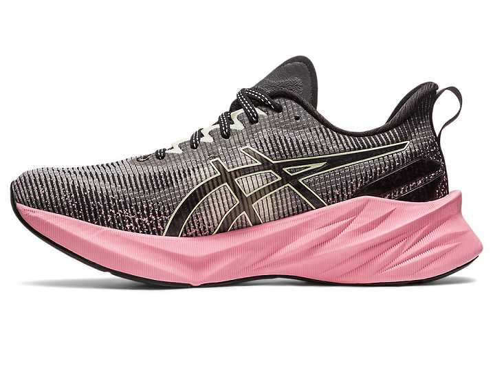 Asics NOVABLAST 3 LE Ženske Tekaški Čevlji Črne Roza | Slovenija-2586170