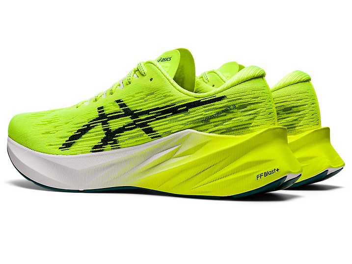 Asics NOVABLAST 3 Moški Tekaški Čevlji Rumene Črne | Slovenija-5974216